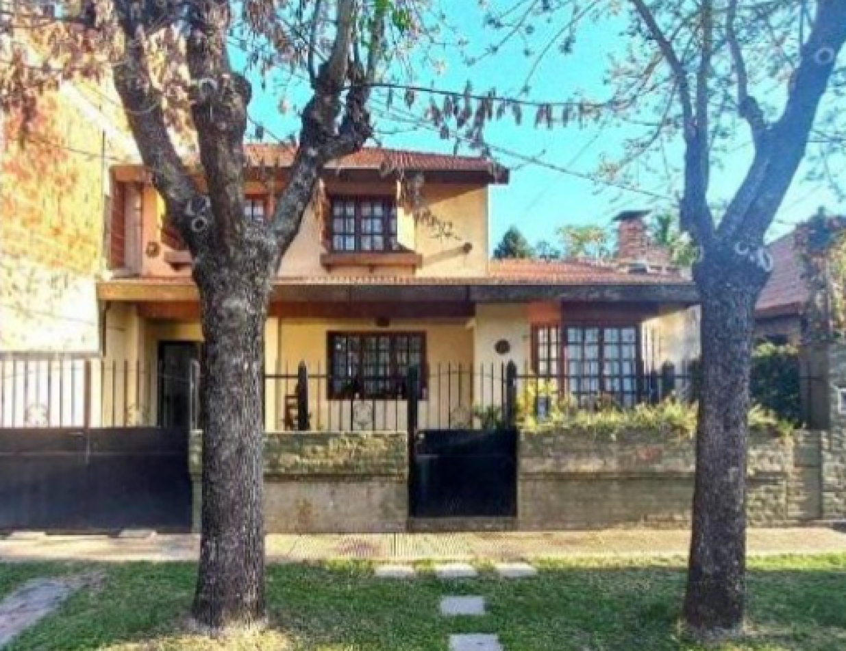 Chalet 5 ambientes - Excelente ubicacion !