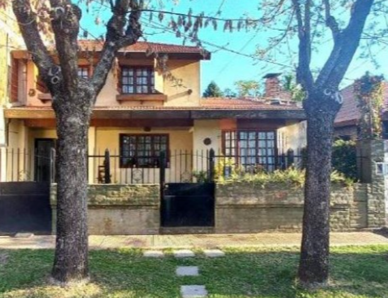 Chalet 5 ambientes - Excelente ubicacion !