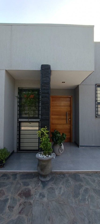 Casa 3 ambientes a Estrenar !