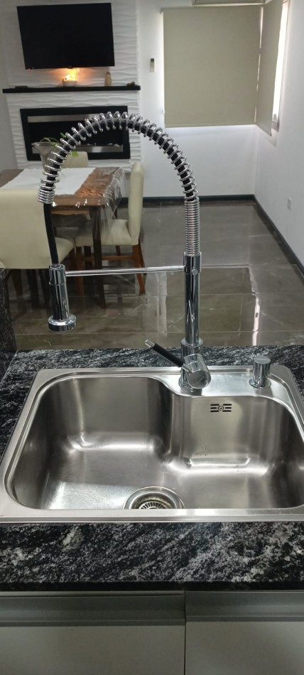Casa 3 ambientes a Estrenar !