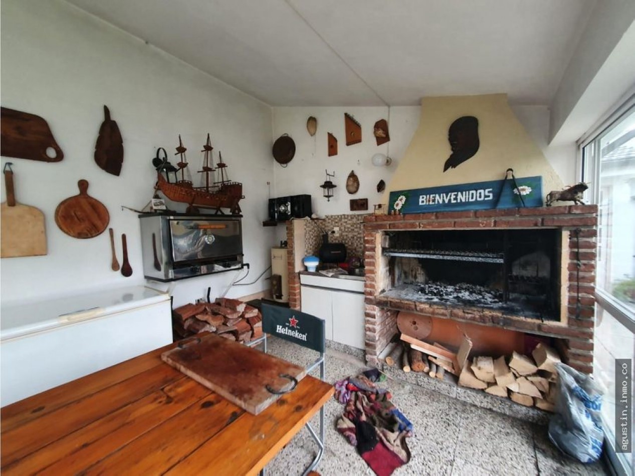 Besares 584 ‼ Chalet 5 ambientes... acepta Permutas 