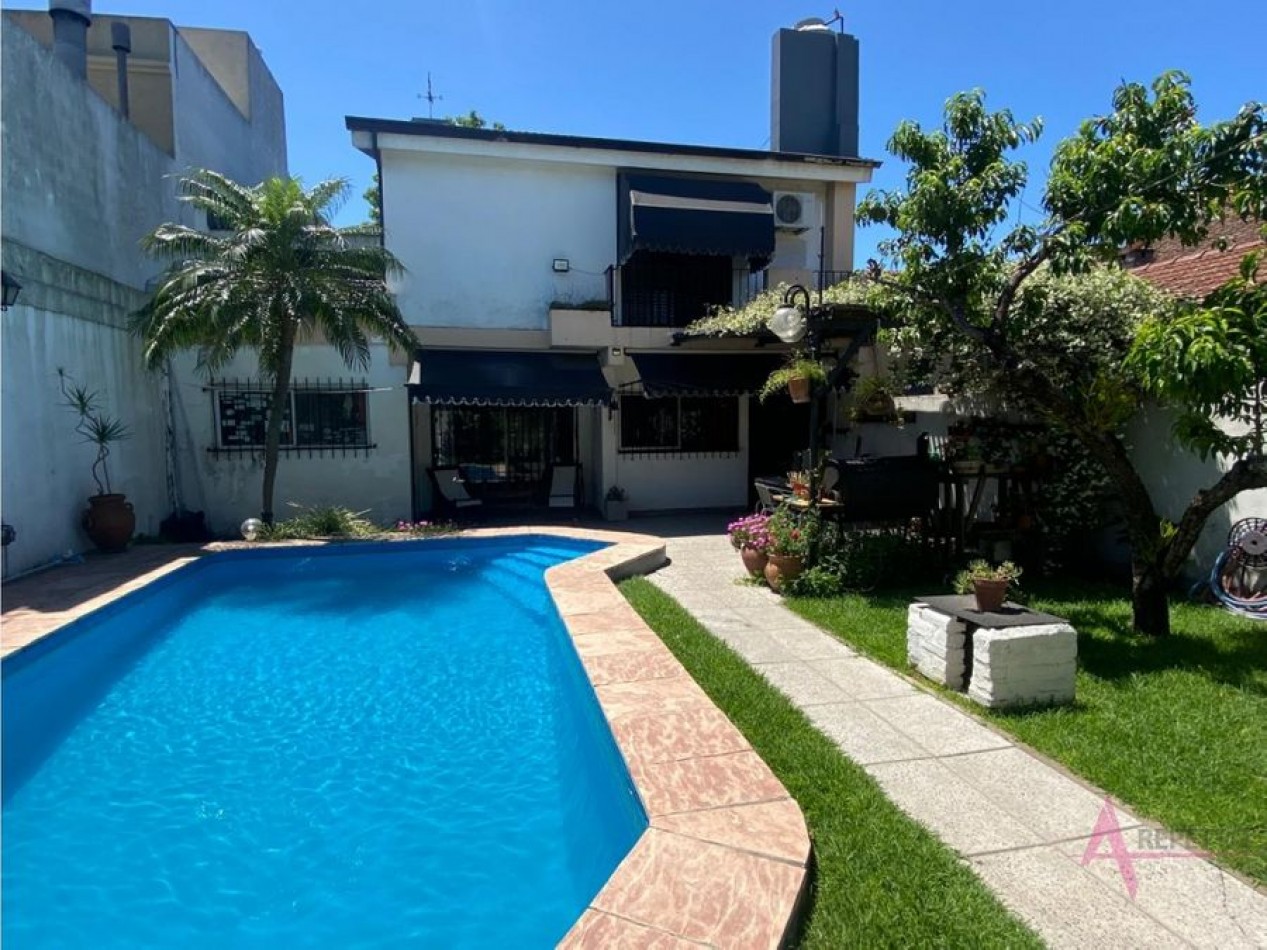 Besares 584 ‼ Chalet 5 ambientes... acepta Permutas 