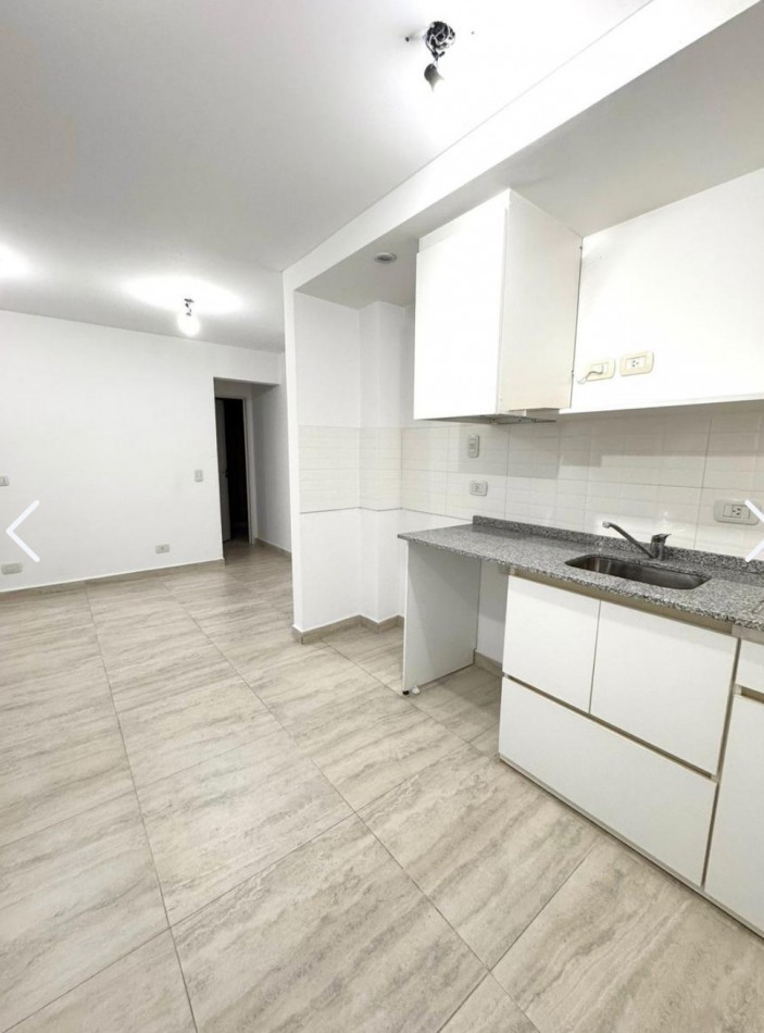 Departamento 2 ambientes con cochera
