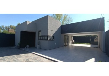 Casa 3 ambientes a Estrenar ! 
