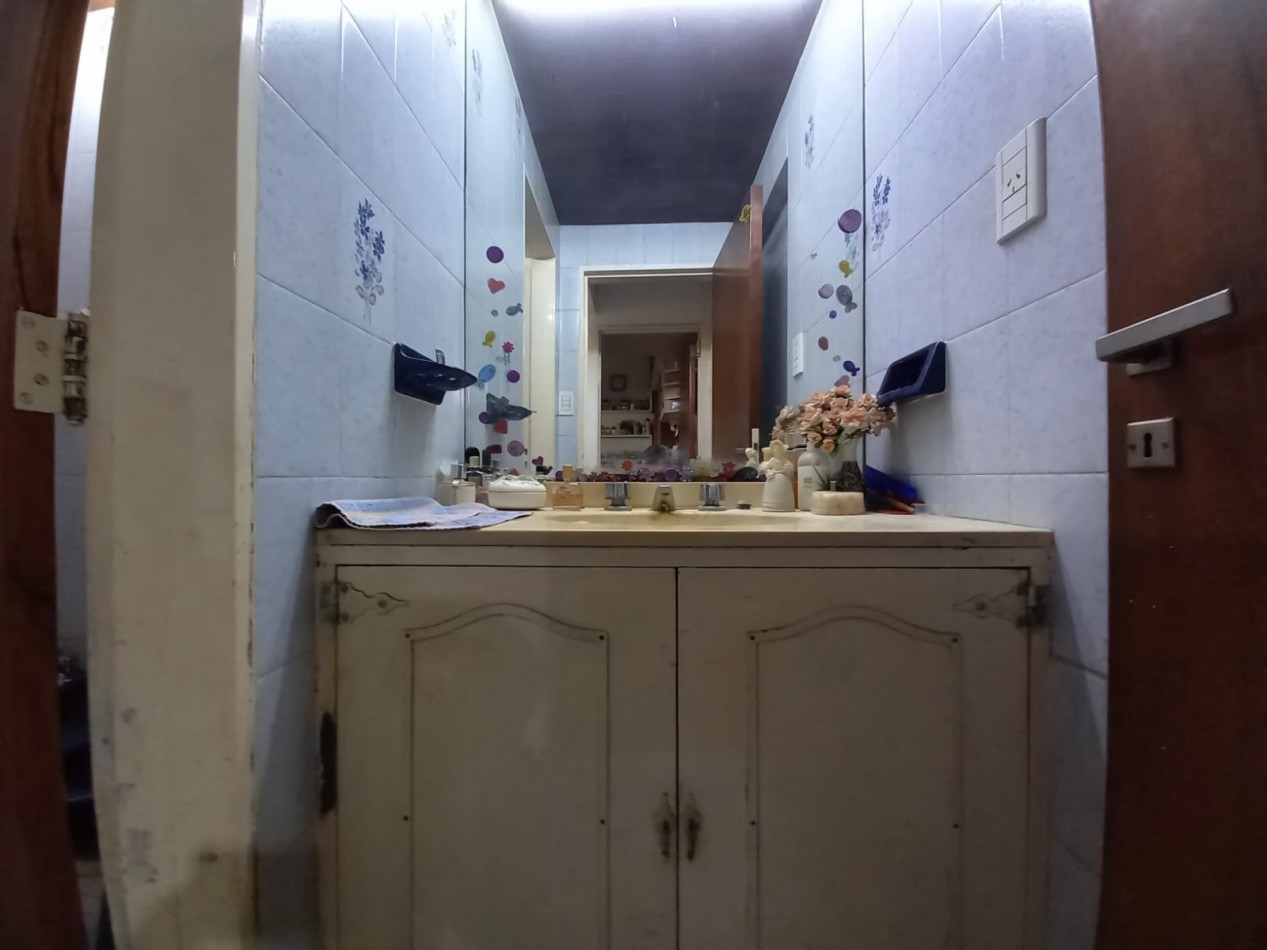 Chalet 6 ambientes ! Excelente unica