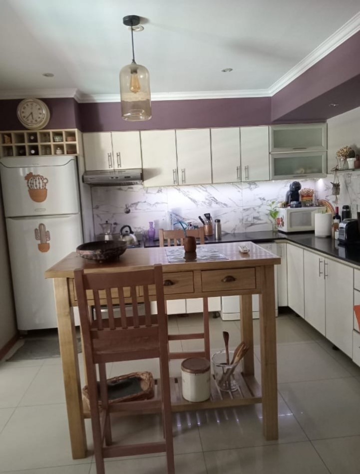 Casa 4 ambientes impecable