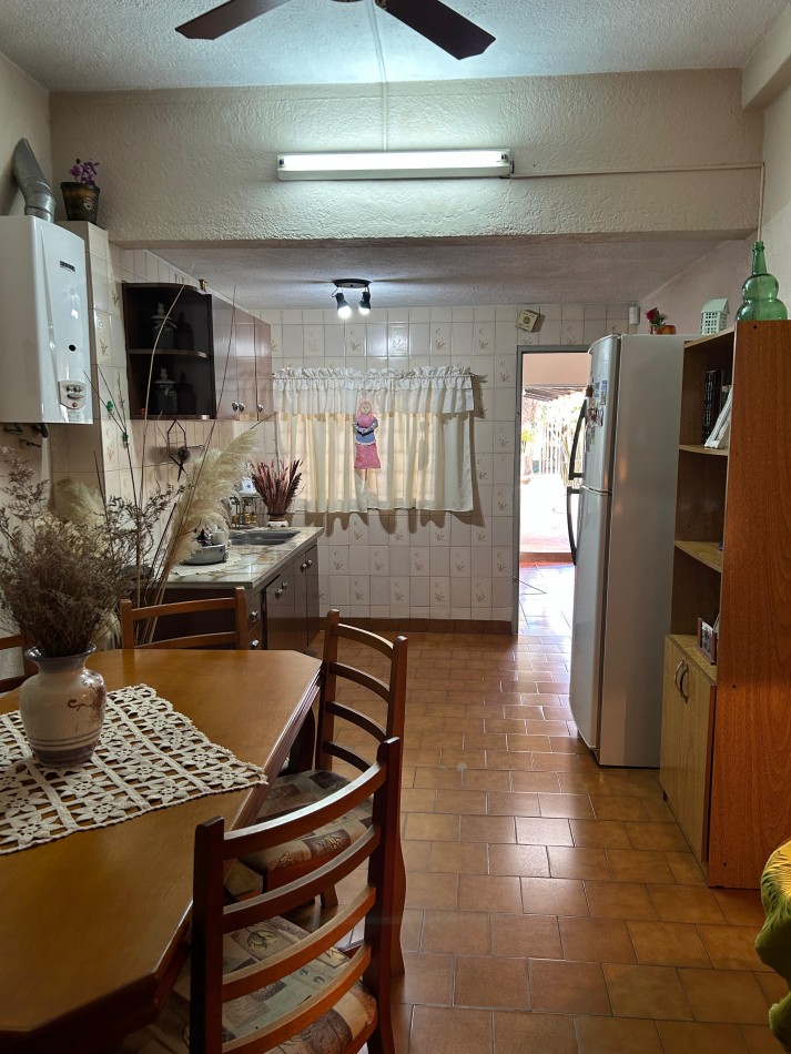 Casa 4 ambientes mas dependencia