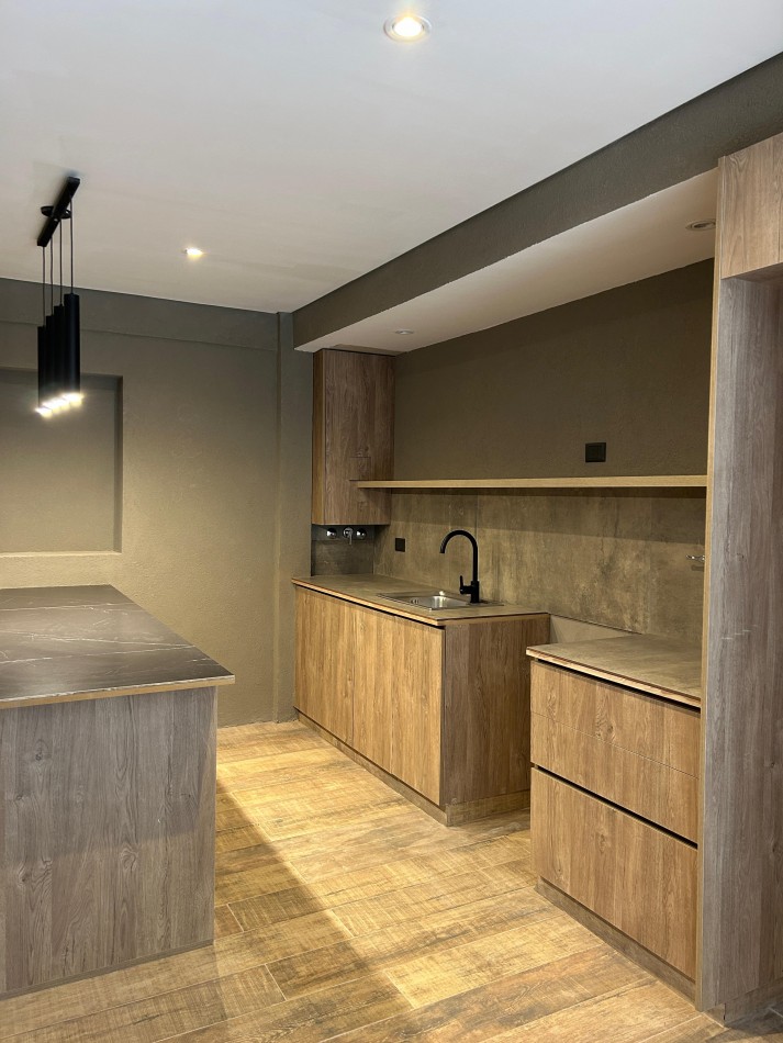 Casa 4 ambientes ! A nuevo ! Apta credito 