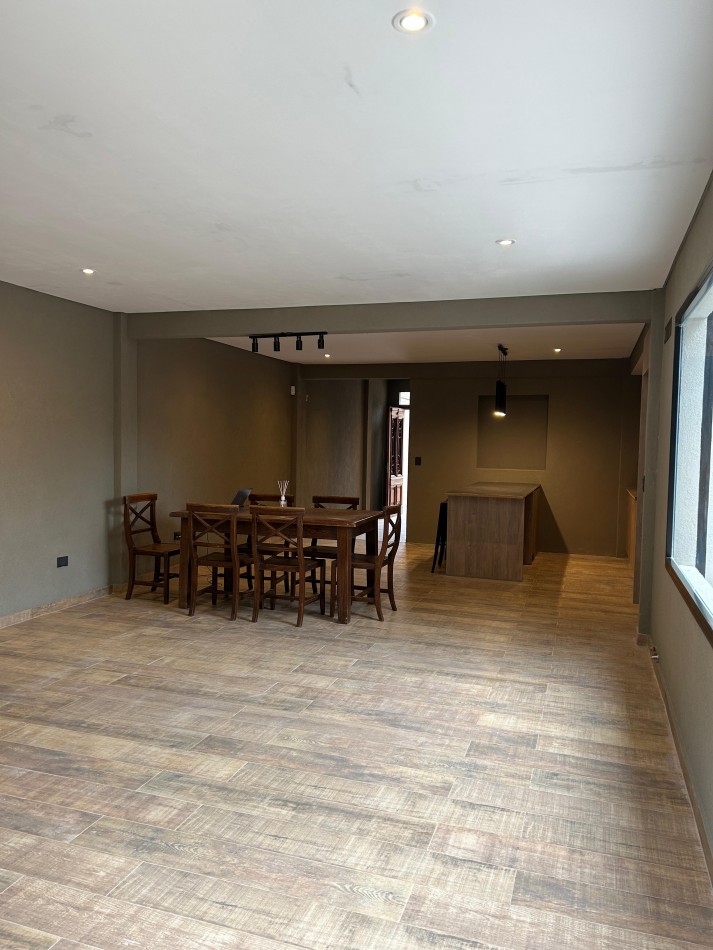 Casa 4 ambientes ! A nuevo ! Apta credito 