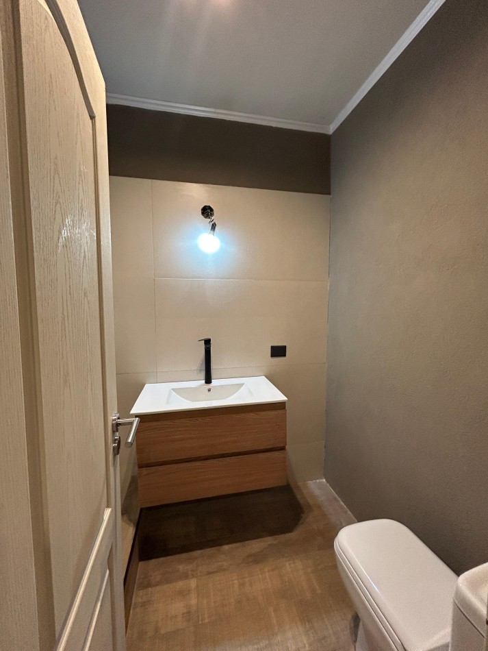 Casa 4 ambientes ! A nuevo ! Apta credito 