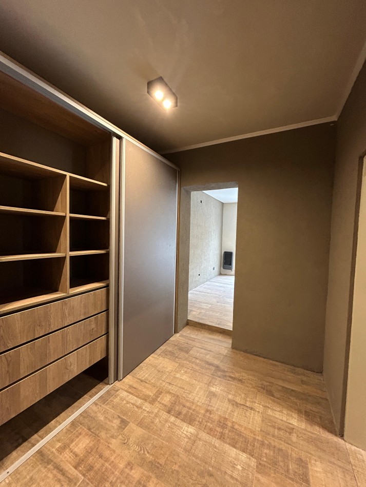 Casa 4 ambientes ! A nuevo ! Apta credito 