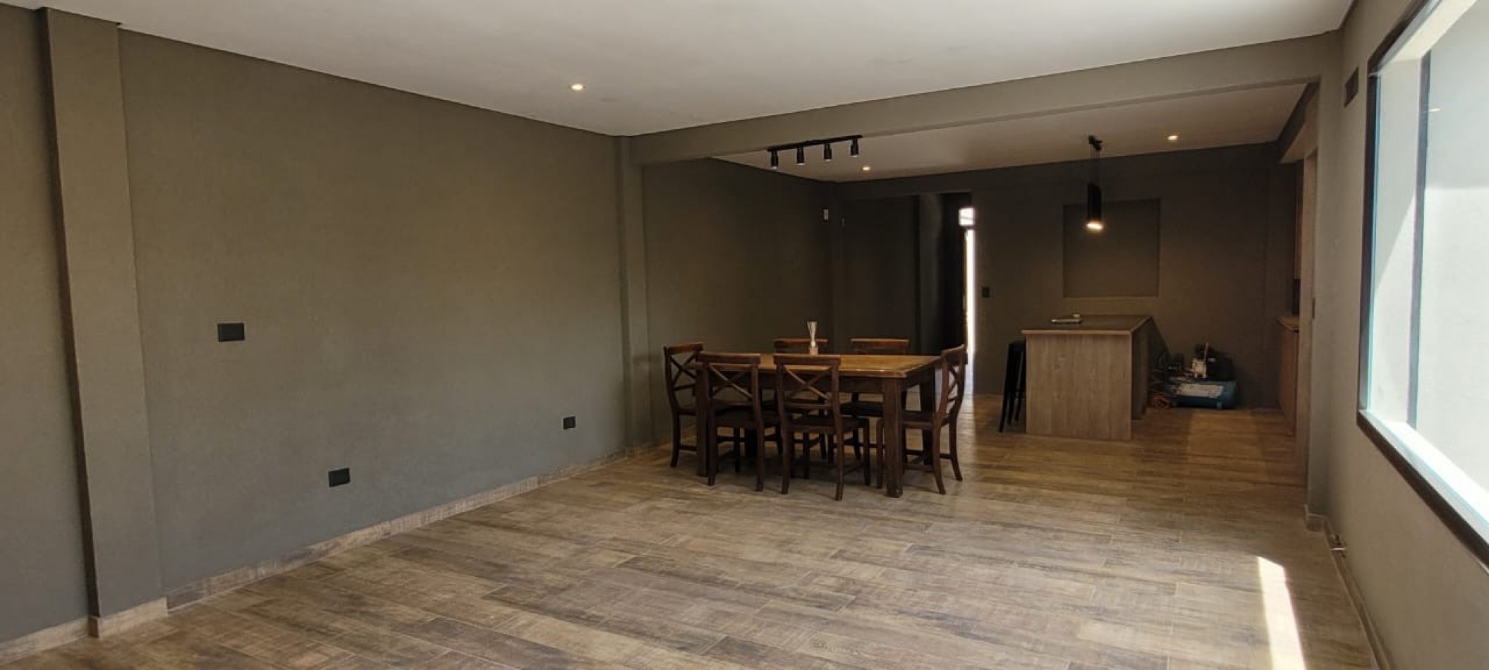 Casa 4 ambientes ! A nuevo ! Apta credito 