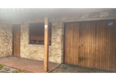 Chalet 5 ambientes en ALQUILER