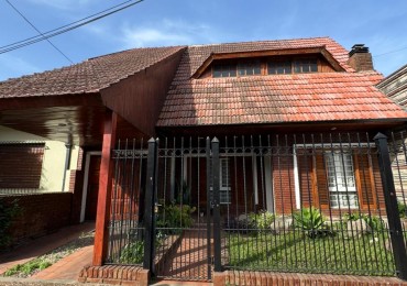 Chalet 4 ambientes - Acepta Permutas 