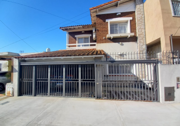 Chalet 4 ambientes impecable ! 