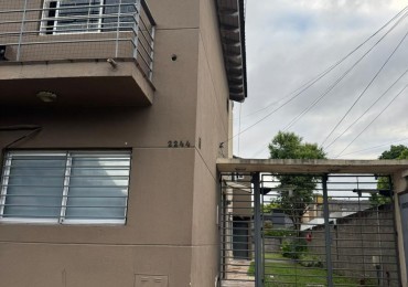 Amplio monoambiente en planta baja 